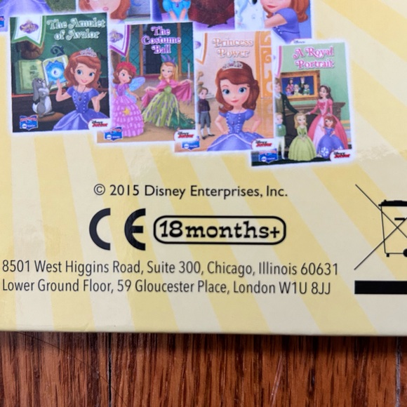 Disney Frozen 4 book bundle - Picture 3 of 3